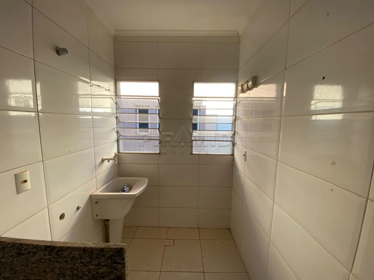 Alugar Apartamento / Padr&atilde;o em Ribeir&atilde;o Preto R$ 850,00 - Foto 9