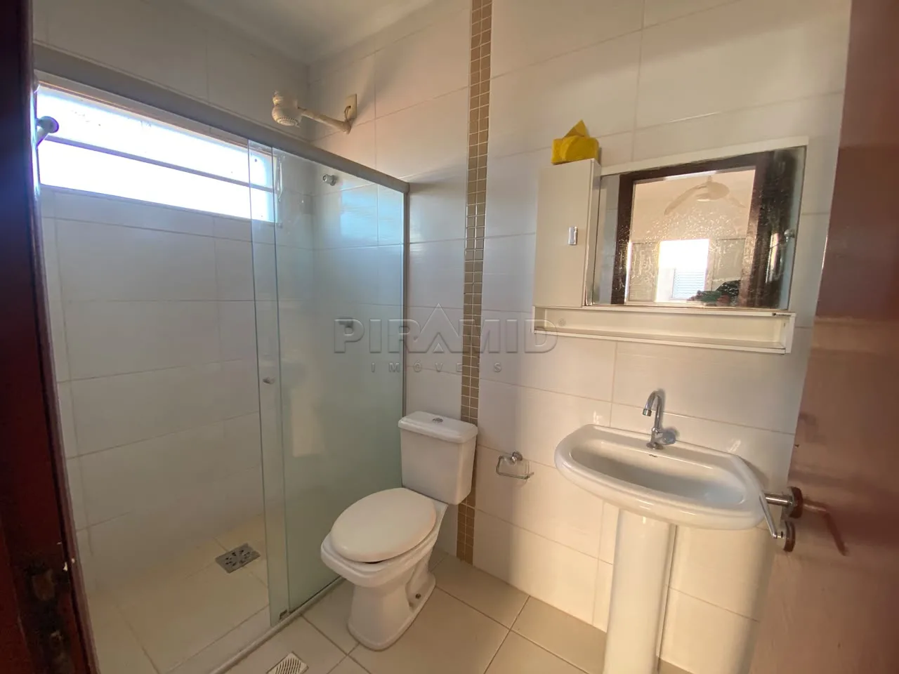 Alugar Apartamento / Padr&atilde;o em Ribeir&atilde;o Preto R$ 850,00 - Foto 13