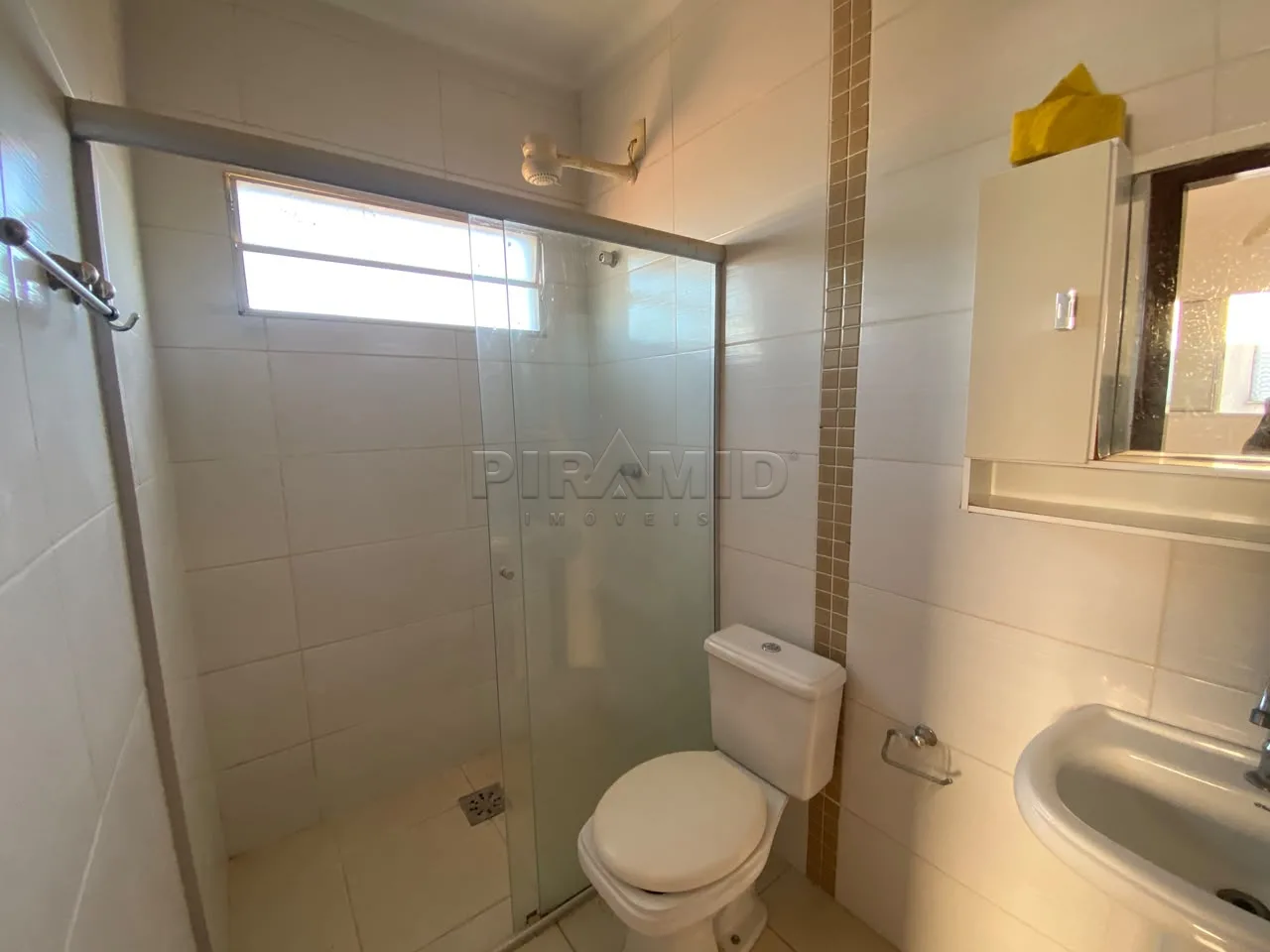 Alugar Apartamento / Padr&atilde;o em Ribeir&atilde;o Preto R$ 850,00 - Foto 14