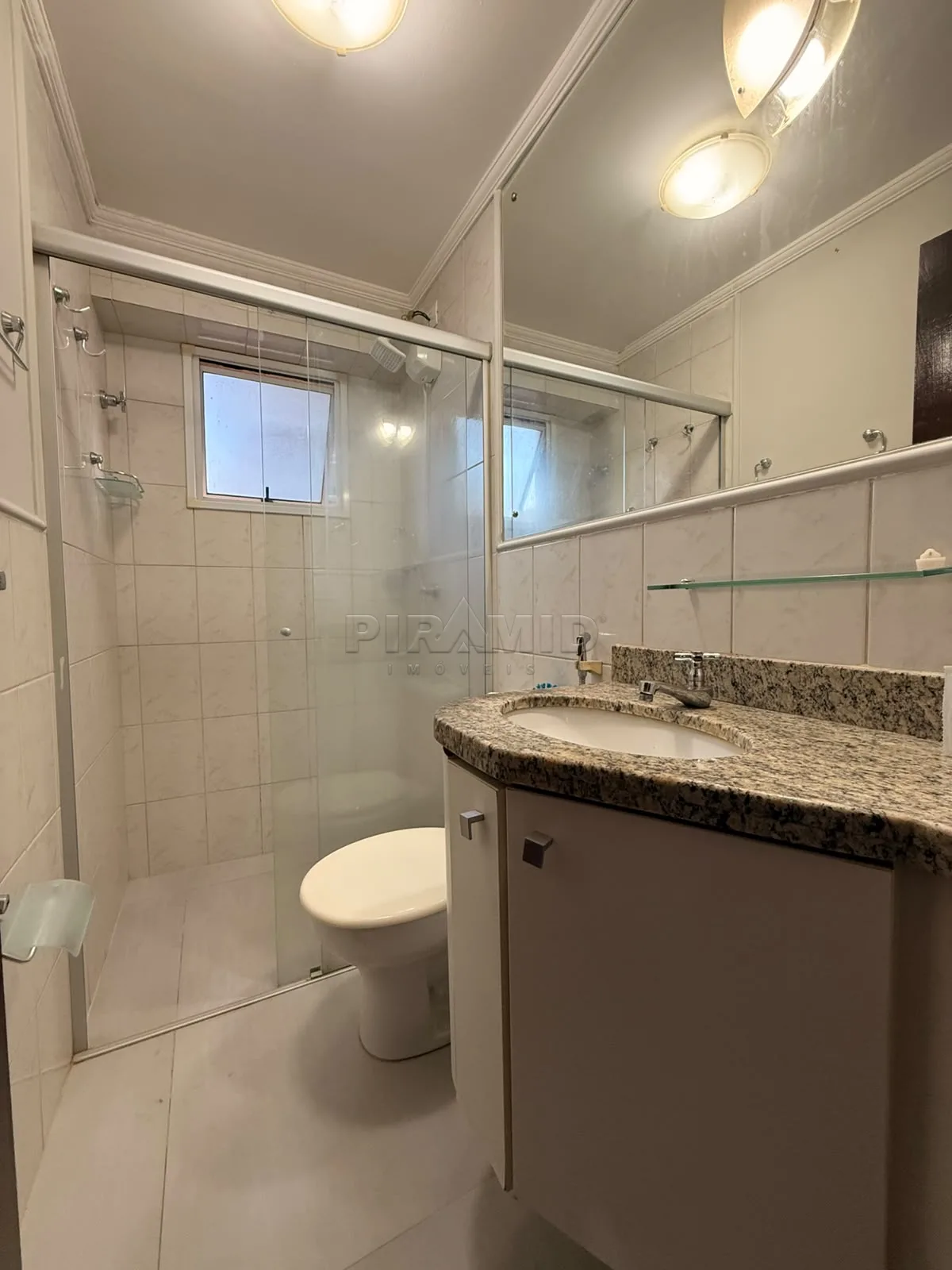Alugar Apartamento / Padr&atilde;o em Ribeir&atilde;o Preto R$ 1.500,00 - Foto 4