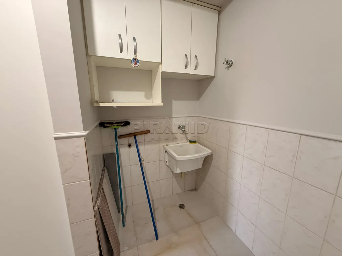 Alugar Apartamento / Padr&atilde;o em Ribeir&atilde;o Preto R$ 1.500,00 - Foto 12