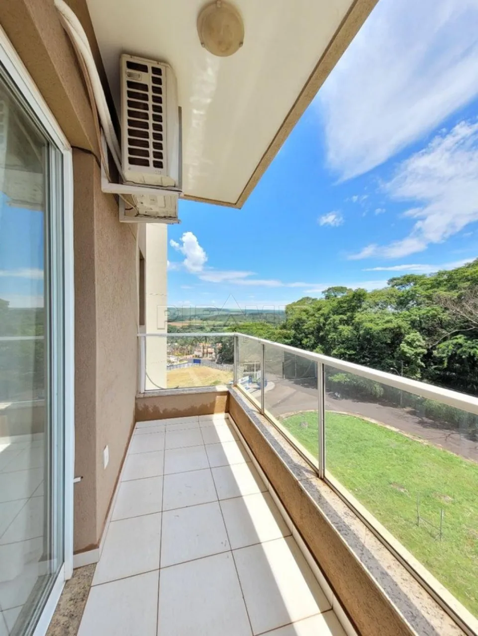 Alugar Apartamento / Padr&atilde;o em Ribeir&atilde;o Preto R$ 1.600,00 - Foto 5