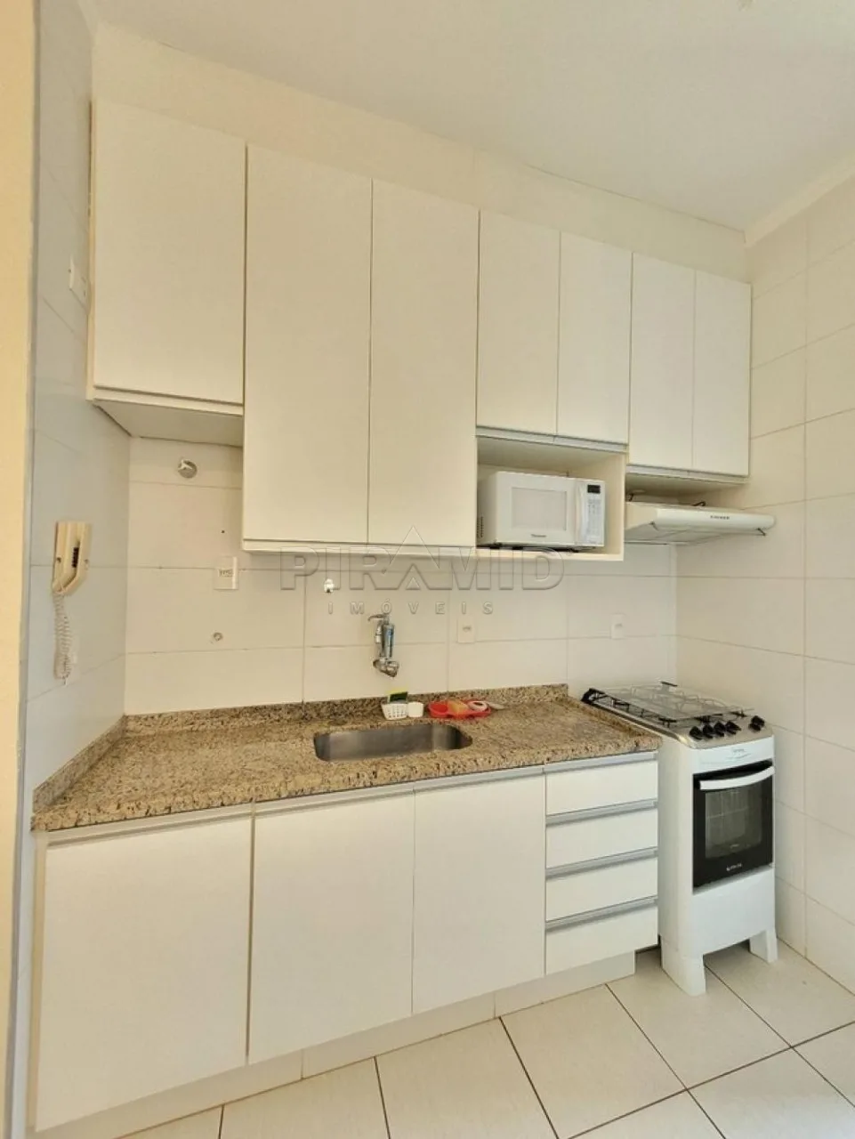 Alugar Apartamento / Padr&atilde;o em Ribeir&atilde;o Preto R$ 1.600,00 - Foto 10