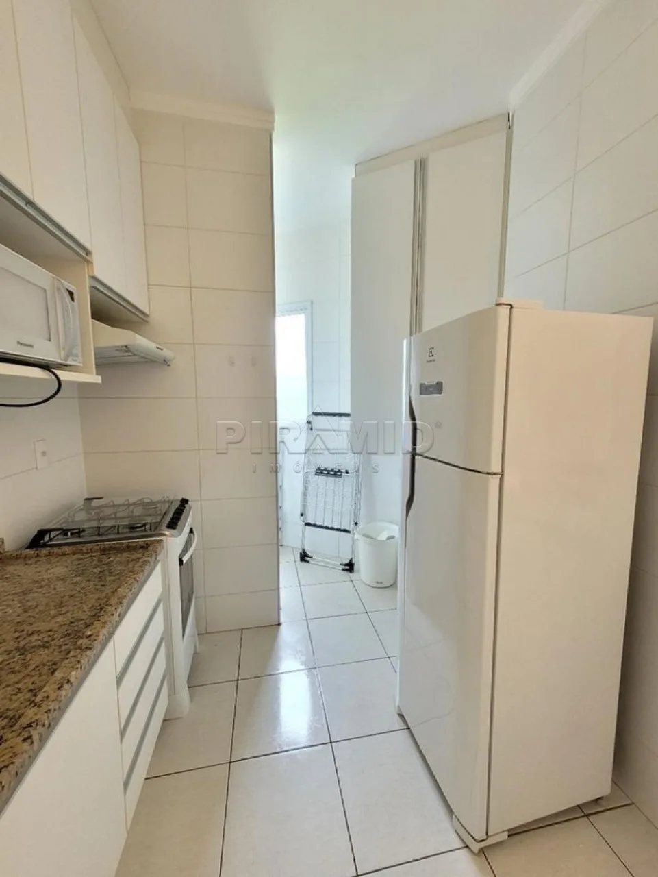 Alugar Apartamento / Padr&atilde;o em Ribeir&atilde;o Preto R$ 1.600,00 - Foto 12