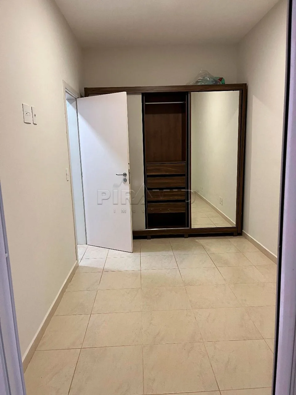 Alugar Apartamento / Padr&atilde;o em Ribeir&atilde;o Preto R$ 1.800,00 - Foto 7