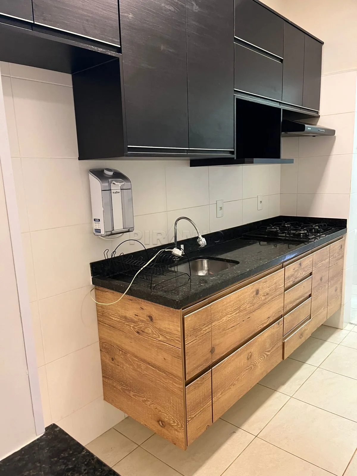 Alugar Apartamento / Padr&atilde;o em Ribeir&atilde;o Preto R$ 1.800,00 - Foto 9