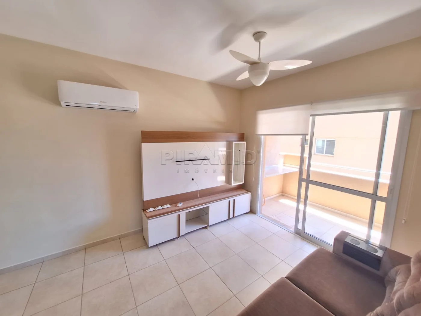 Alugar Apartamento / Padr&atilde;o em Ribeir&atilde;o Preto R$ 2.500,00 - Foto 2