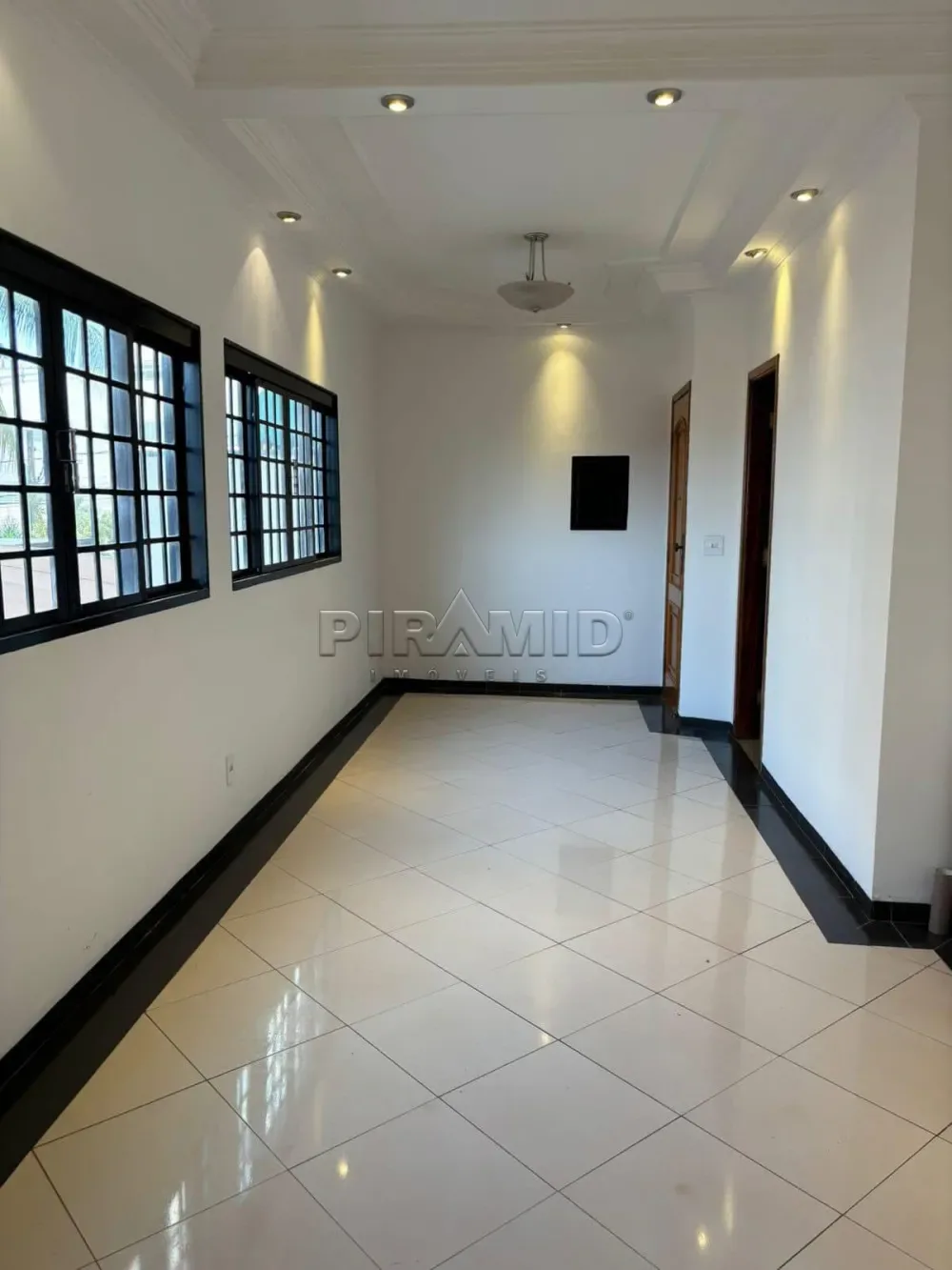 Alugar Apartamento / Padr&atilde;o em Ribeir&atilde;o Preto R$ 1.800,00 - Foto 1