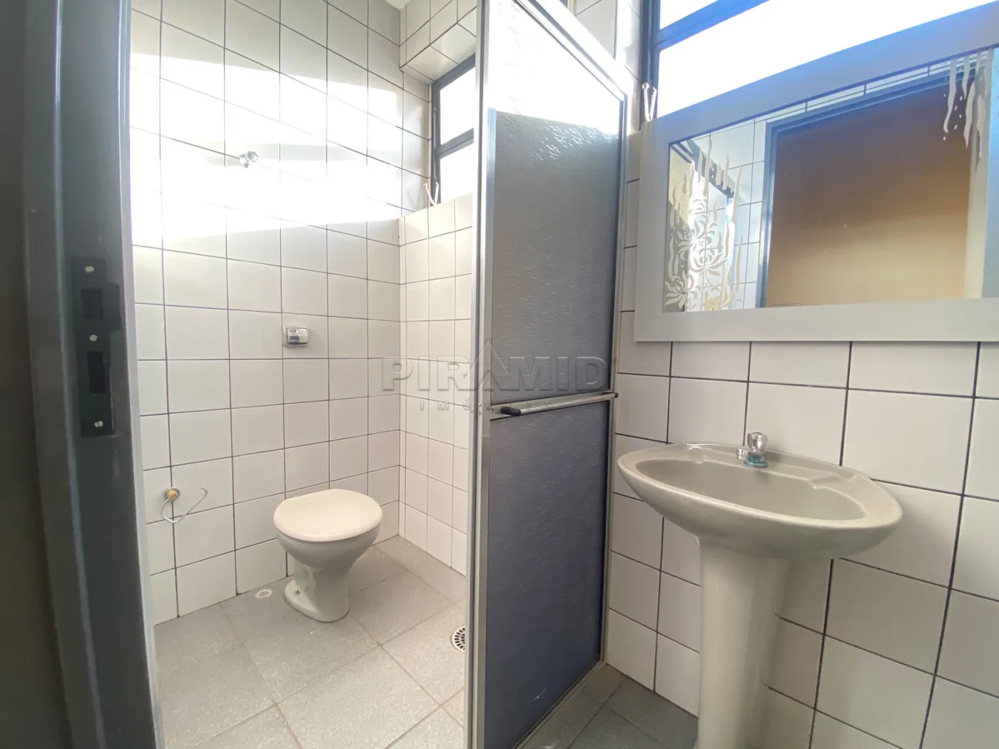 Alugar Comercial / Sala em Ribeir&atilde;o Preto R$ 700,00 - Foto 7