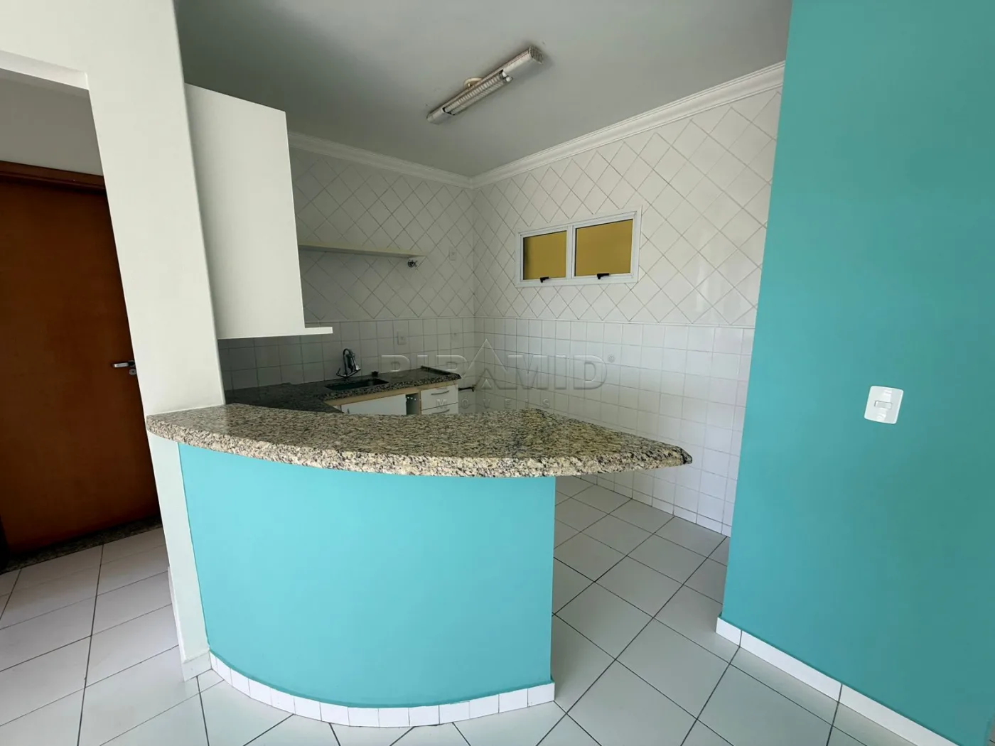 Alugar Apartamento / Padr&atilde;o em Ribeir&atilde;o Preto R$ 1.500,00 - Foto 4