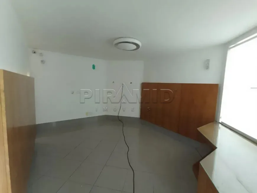 Alugar Comercial / Pr&eacute;dio em Ribeir&atilde;o Preto R$ 30.000,00 - Foto 3