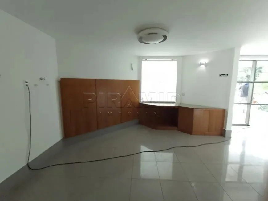 Alugar Comercial / Pr&eacute;dio em Ribeir&atilde;o Preto R$ 30.000,00 - Foto 4