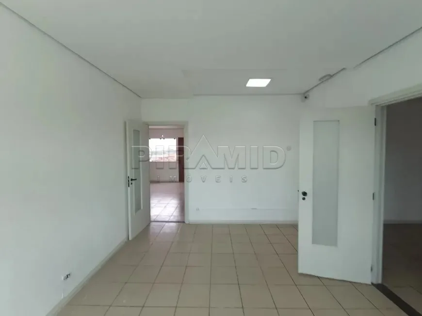 Alugar Comercial / Pr&eacute;dio em Ribeir&atilde;o Preto R$ 30.000,00 - Foto 21