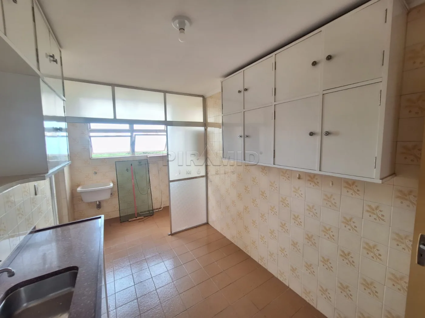 Alugar Apartamento / Padr&atilde;o em Ribeir&atilde;o Preto R$ 1.200,00 - Foto 9