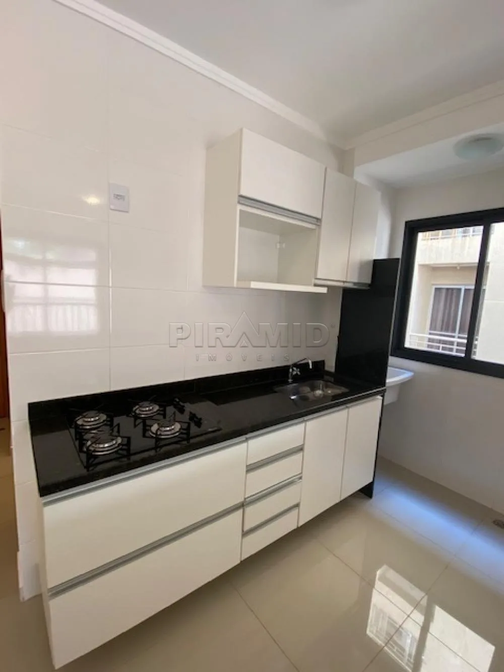 Alugar Apartamento / Padr&atilde;o em Ribeir&atilde;o Preto R$ 1.650,00 - Foto 3