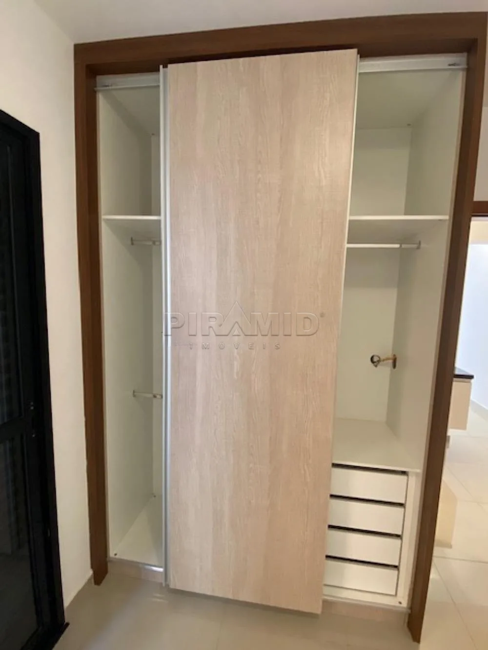 Alugar Apartamento / Padr&atilde;o em Ribeir&atilde;o Preto R$ 1.650,00 - Foto 9