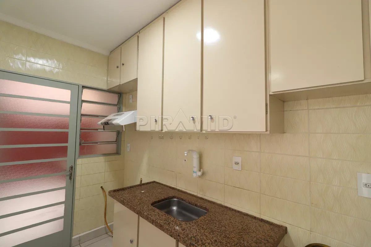 Alugar Apartamento / Padr&atilde;o em Ribeir&atilde;o Preto R$ 950,00 - Foto 7