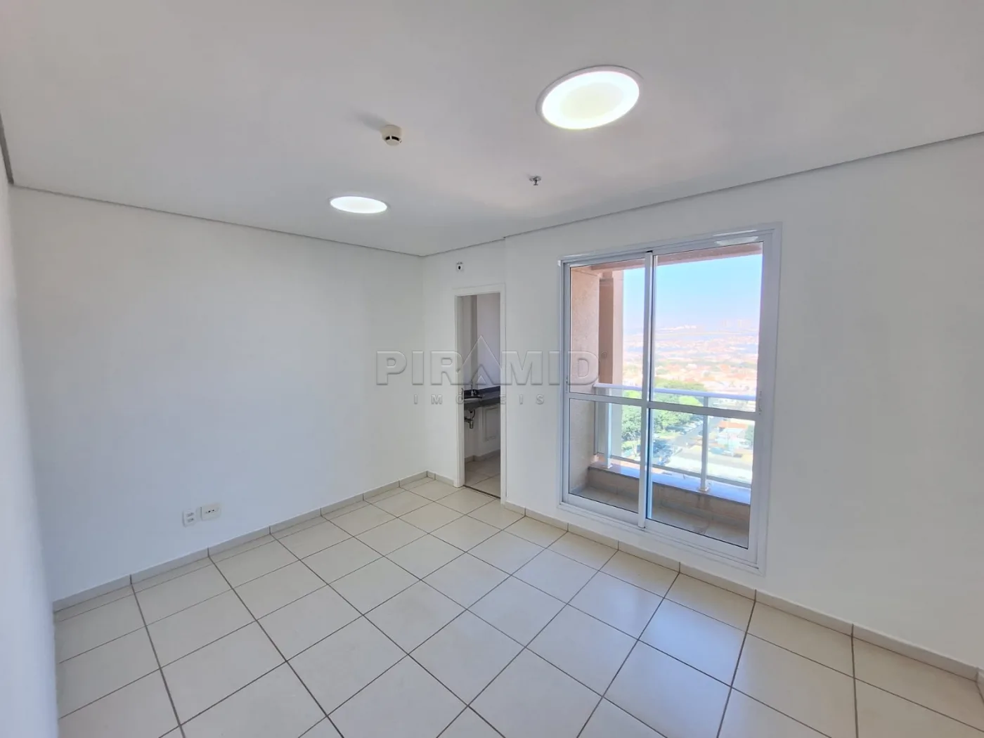 Alugar Comercial / Sala em Ribeir&atilde;o Preto R$ 1.600,00 - Foto 7