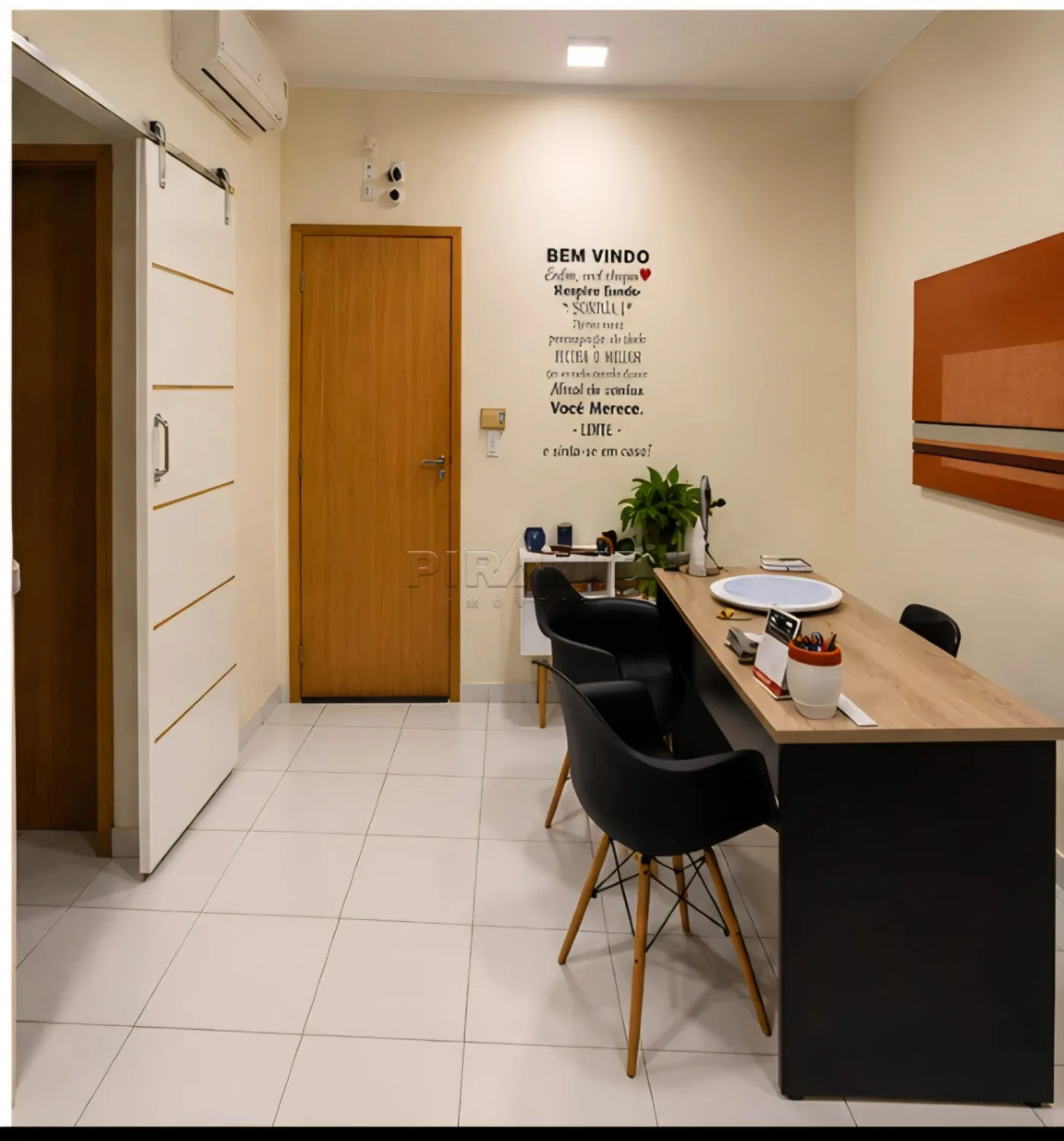 Alugar Comercial / Sala em Ribeir&atilde;o Preto R$ 1.100,00 - Foto 1