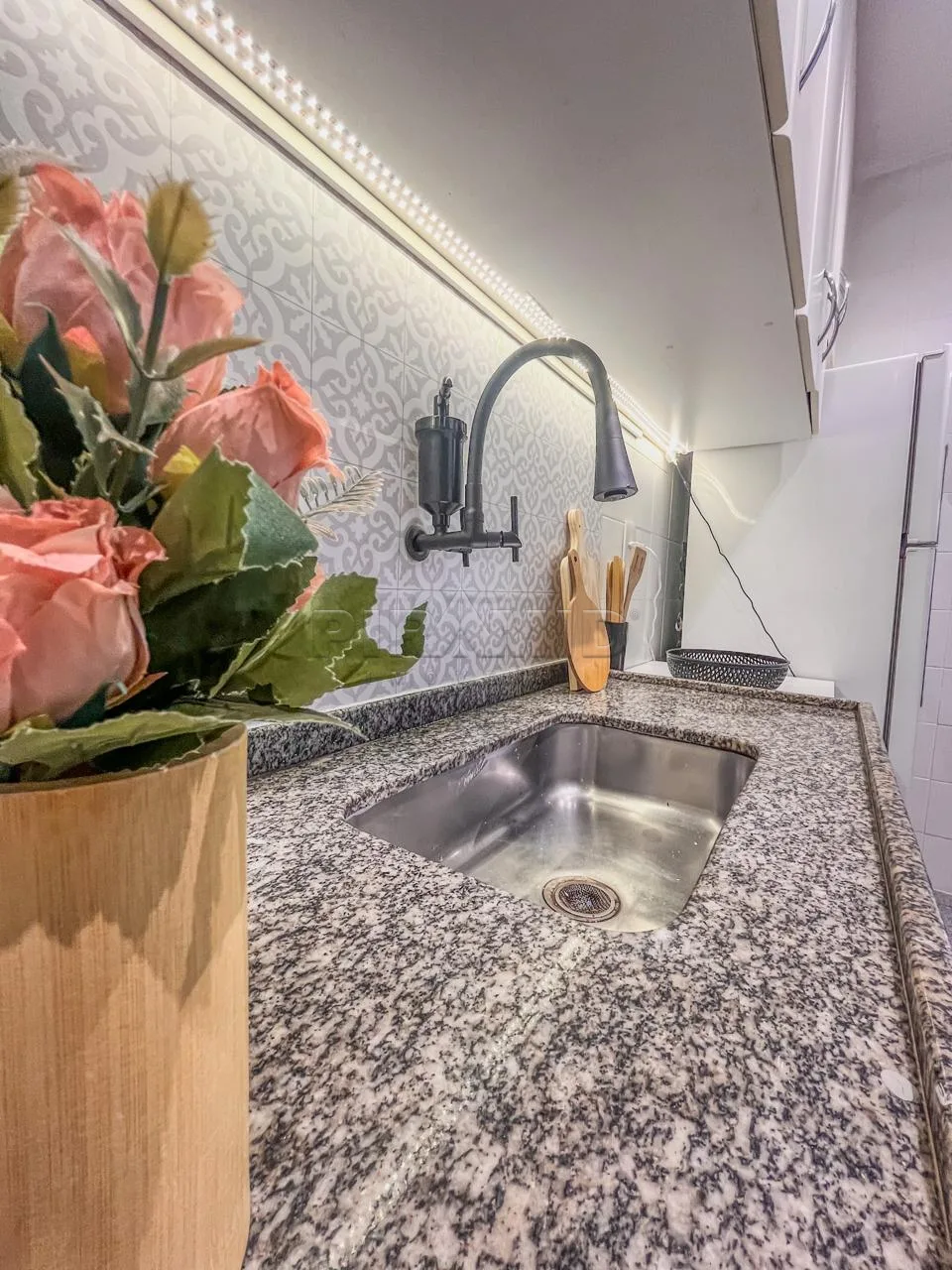 Alugar Apartamento / Padr&atilde;o em Ribeir&atilde;o Preto R$ 2.800,00 - Foto 71