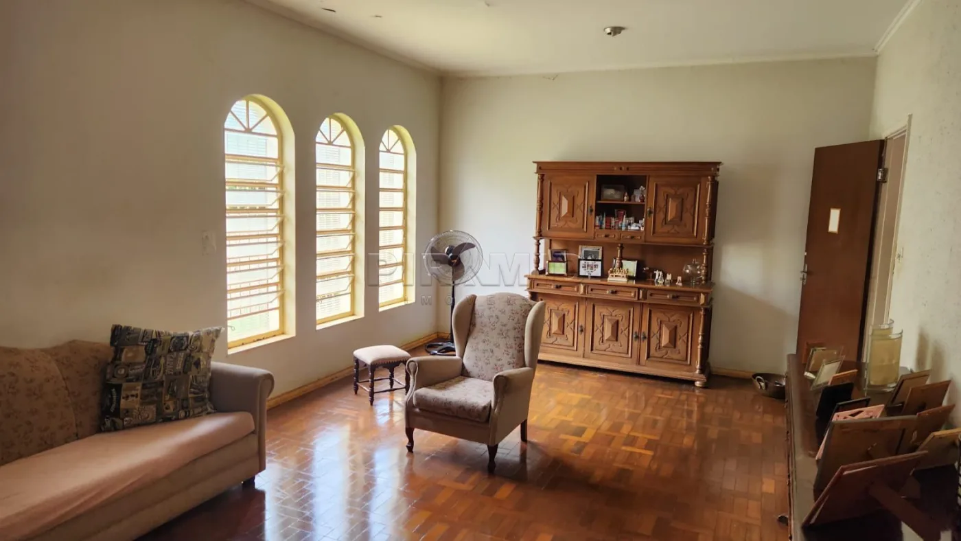 Alugar Casa / Padr&atilde;o em Ribeir&atilde;o Preto R$ 1.250,00 - Foto 1