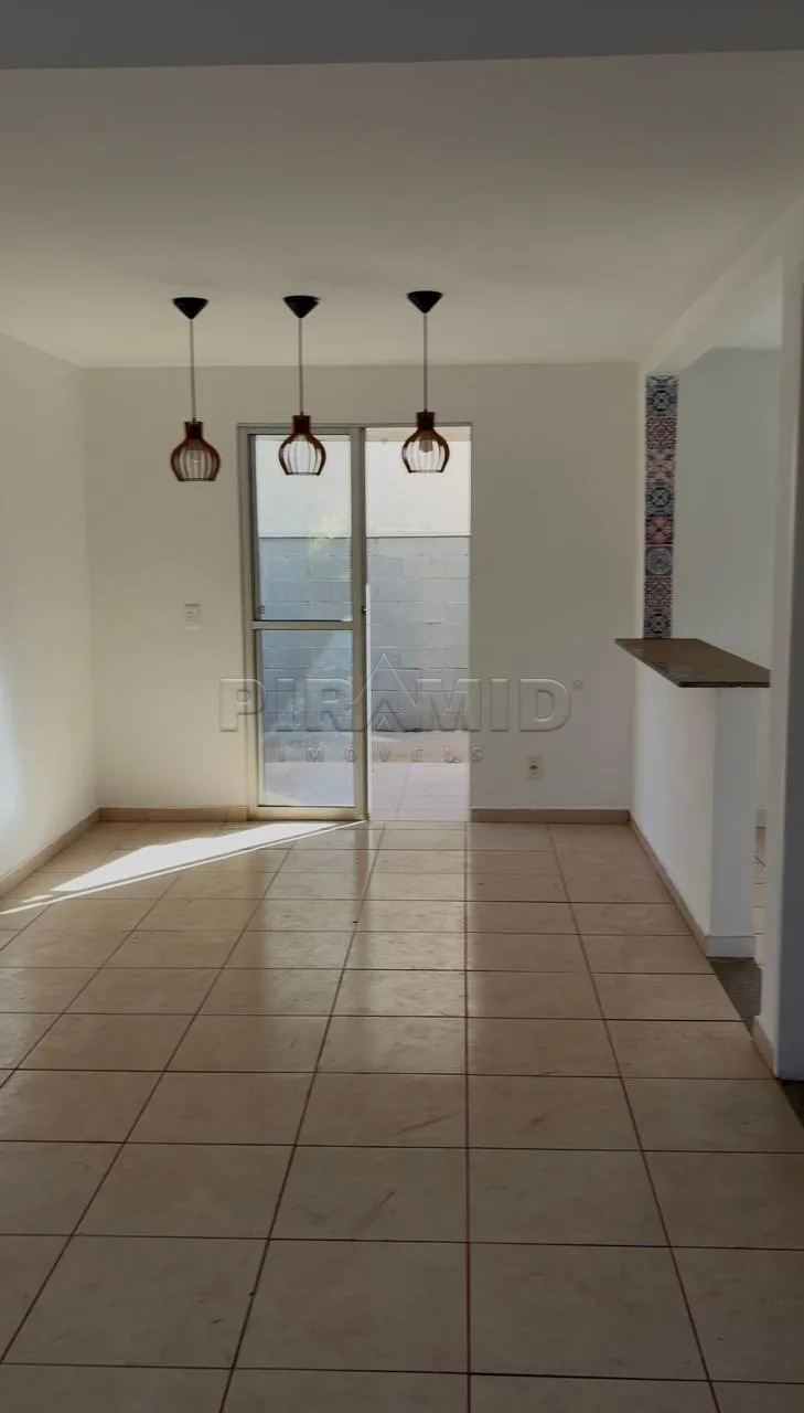Alugar Casa / Condom&iacute;nio em Ribeir&atilde;o Preto R$ 2.000,00 - Foto 1