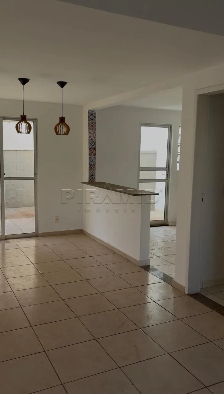 Alugar Casa / Condom&iacute;nio em Ribeir&atilde;o Preto R$ 2.000,00 - Foto 2