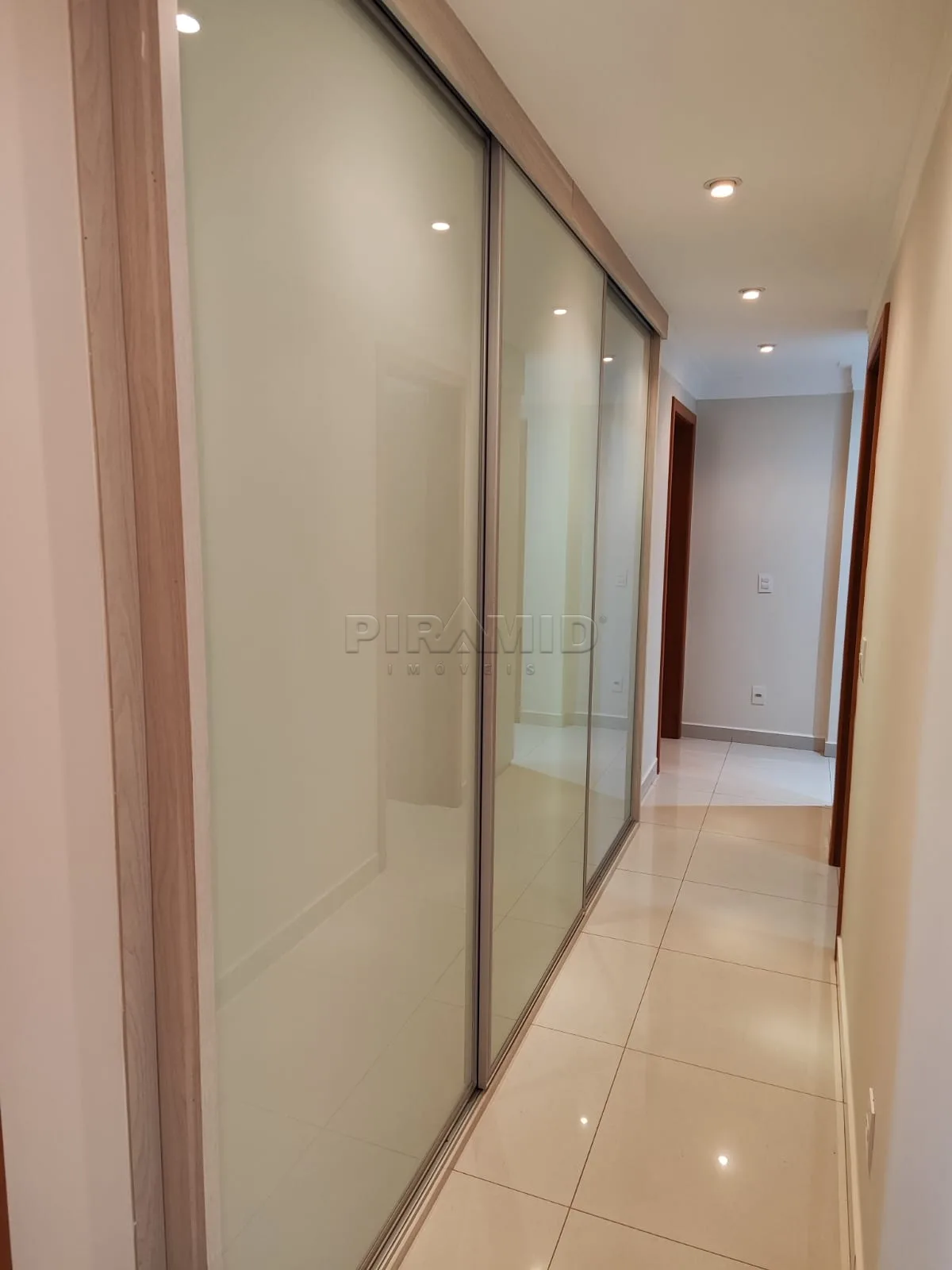 Alugar Apartamento / Padr&atilde;o em Ribeir&atilde;o Preto R$ 7.500,00 - Foto 18