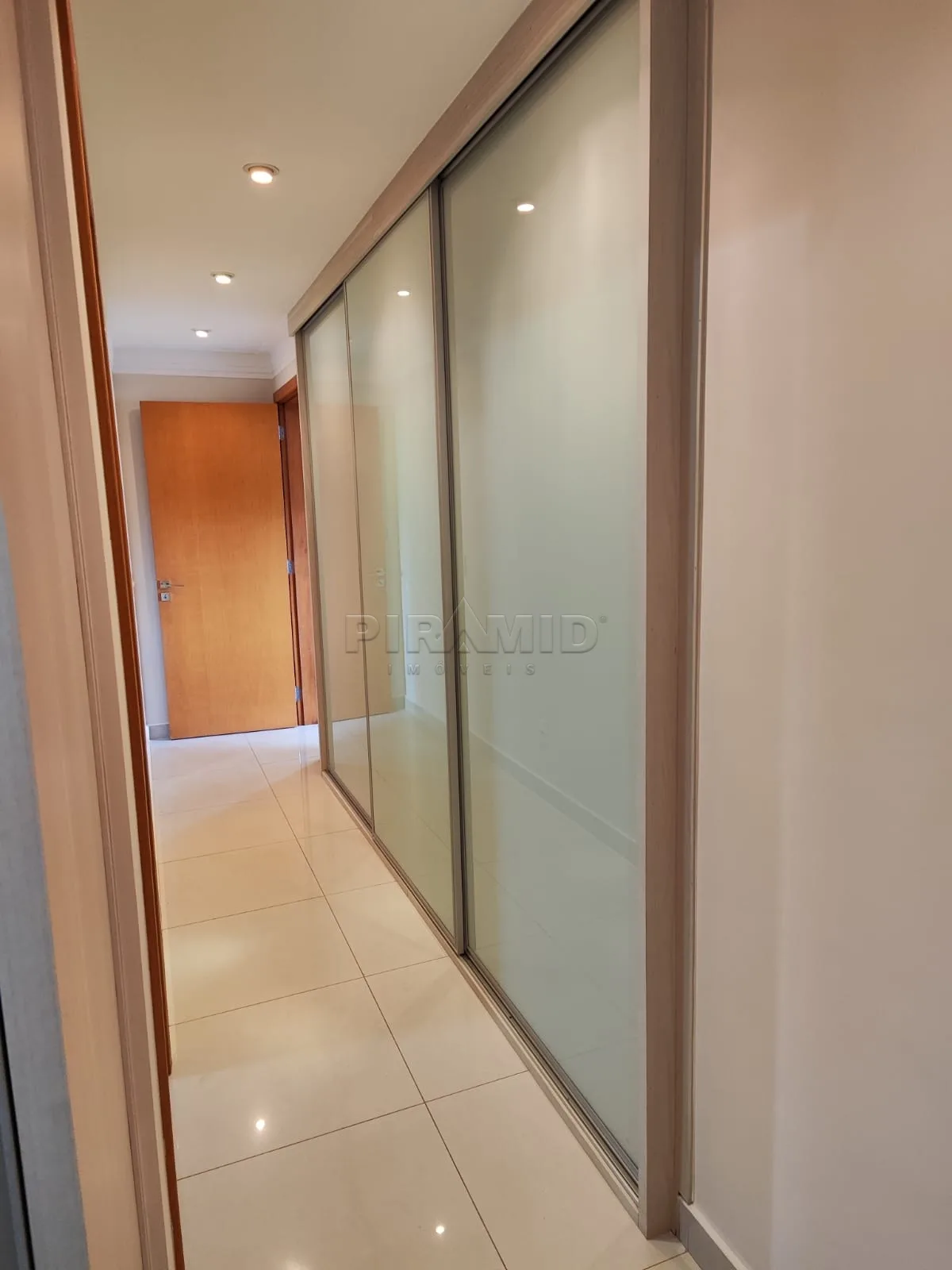 Alugar Apartamento / Padr&atilde;o em Ribeir&atilde;o Preto R$ 7.500,00 - Foto 19