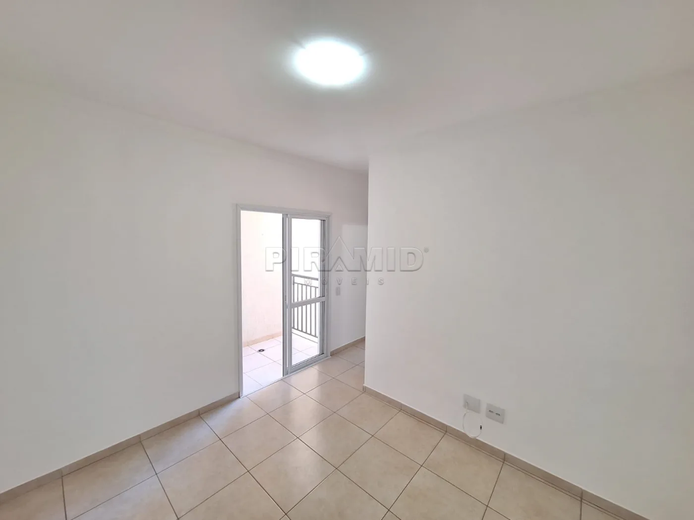Alugar Apartamento / Padr&atilde;o em Ribeir&atilde;o Preto R$ 1.500,00 - Foto 2