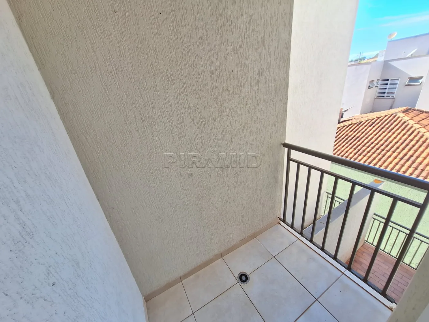 Alugar Apartamento / Padr&atilde;o em Ribeir&atilde;o Preto R$ 1.500,00 - Foto 4