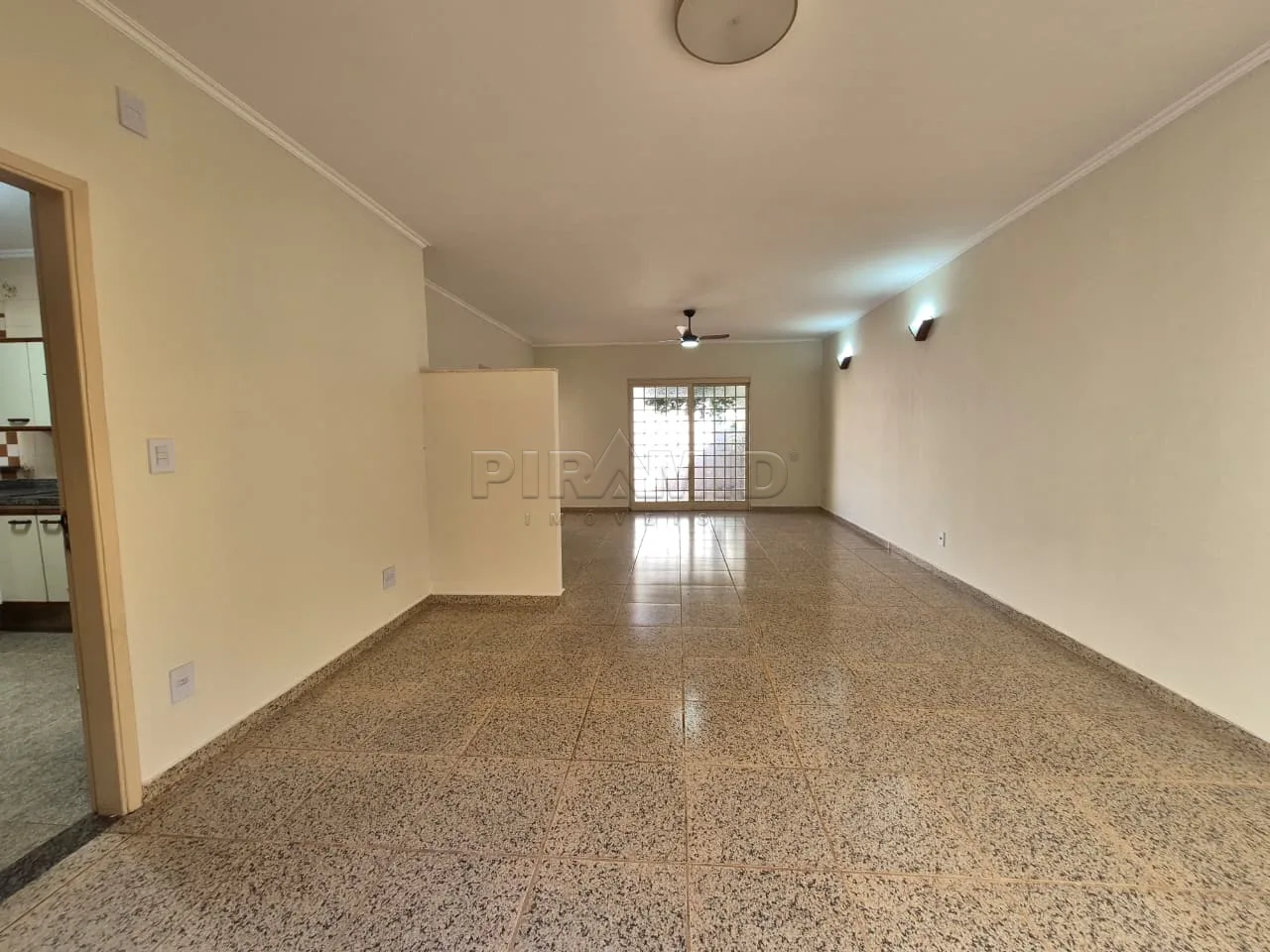 Alugar Casa / Padr&atilde;o em Ribeir&atilde;o Preto R$ 4.400,00 - Foto 3