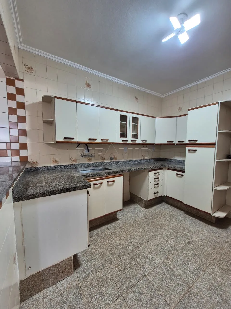 Alugar Casa / Padr&atilde;o em Ribeir&atilde;o Preto R$ 4.400,00 - Foto 17