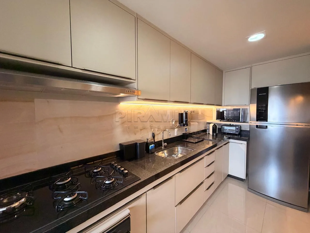 Alugar Apartamento / Padr&atilde;o em Ribeir&atilde;o Preto R$ 6.200,00 - Foto 16