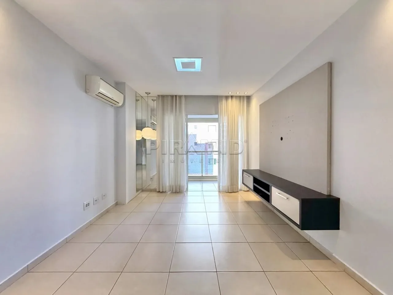 Alugar Apartamento / Padr&atilde;o em Ribeir&atilde;o Preto R$ 2.400,00 - Foto 1