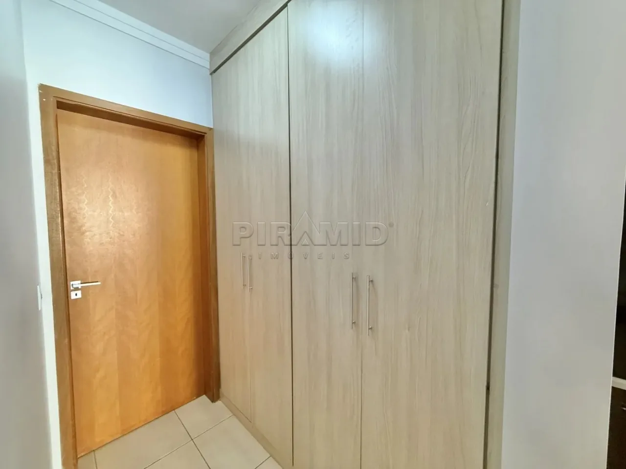 Alugar Apartamento / Padr&atilde;o em Ribeir&atilde;o Preto R$ 2.400,00 - Foto 12