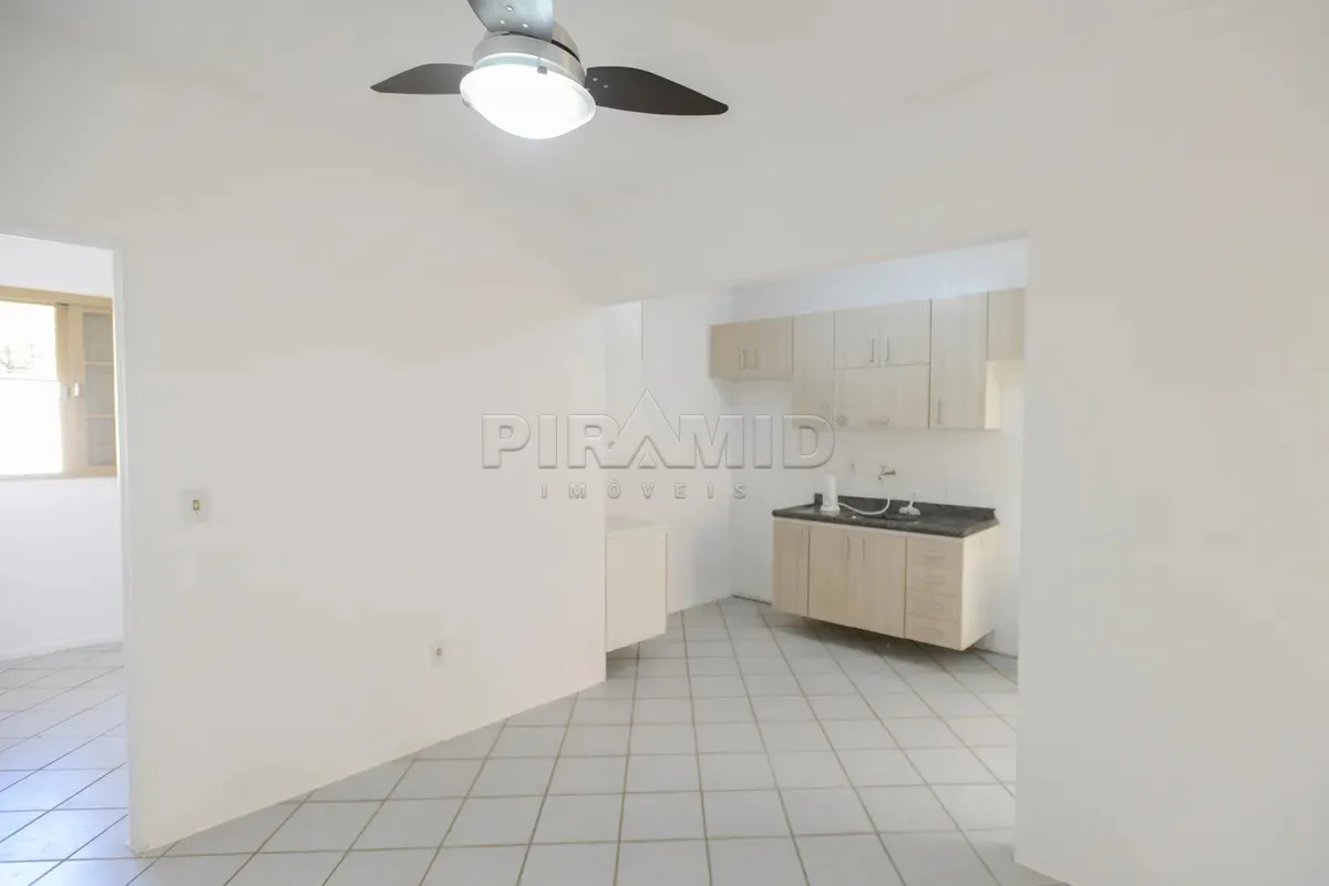 Alugar Apartamento / Padr&atilde;o em Ribeir&atilde;o Preto R$ 1.500,00 - Foto 1