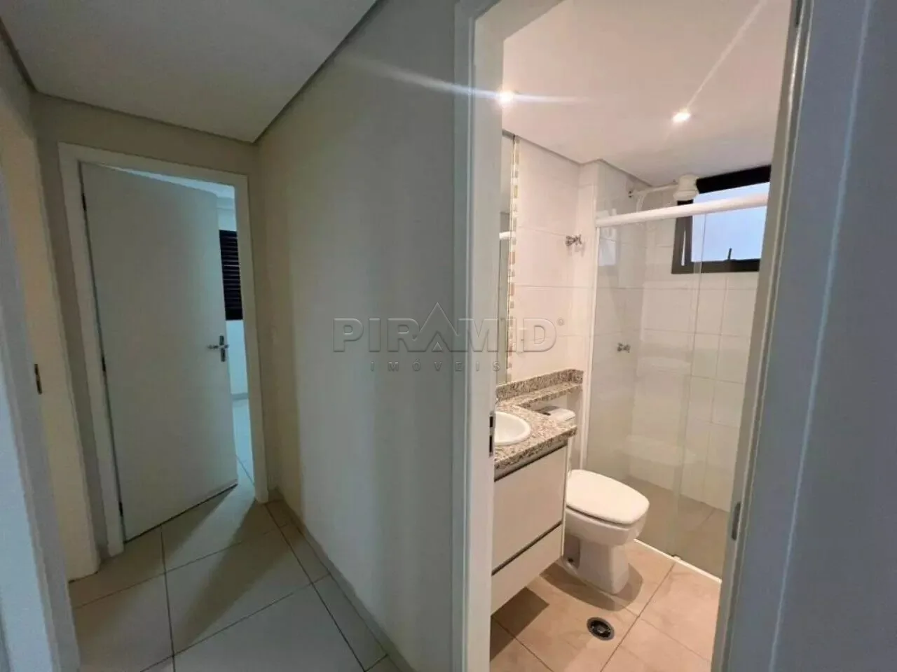 Alugar Apartamento / Padr&atilde;o em Ribeir&atilde;o Preto R$ 2.300,00 - Foto 4