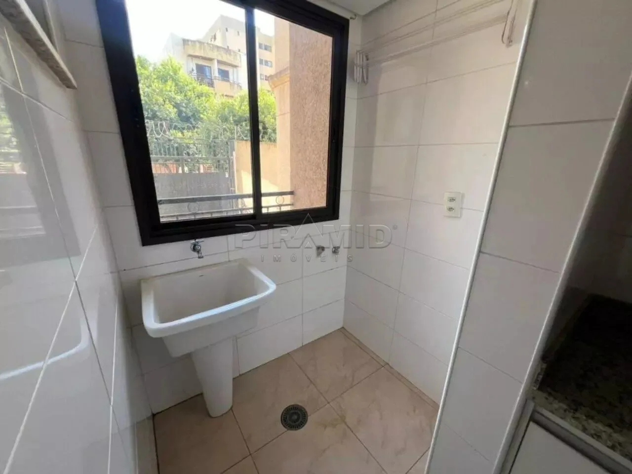 Alugar Apartamento / Padr&atilde;o em Ribeir&atilde;o Preto R$ 2.300,00 - Foto 12