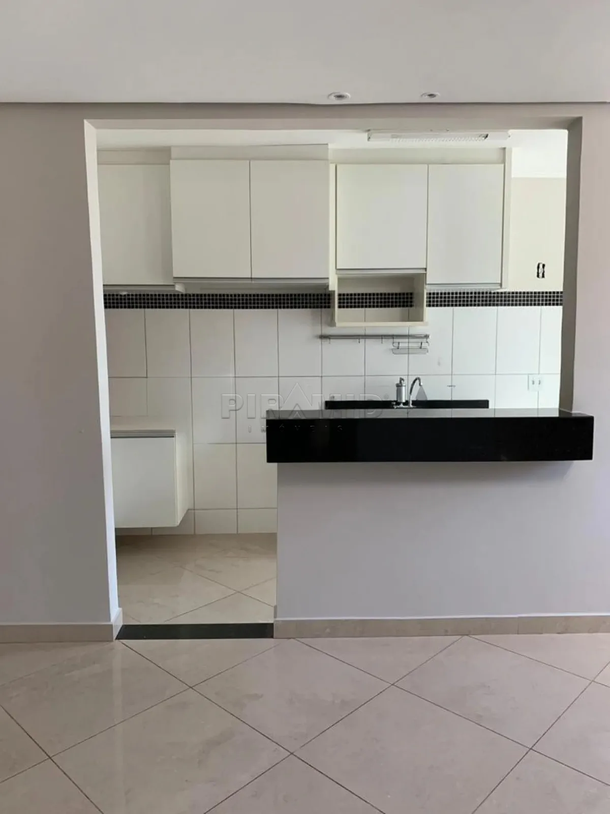 Alugar Apartamento / Cobertura em Ribeir&atilde;o Preto R$ 1.700,00 - Foto 3