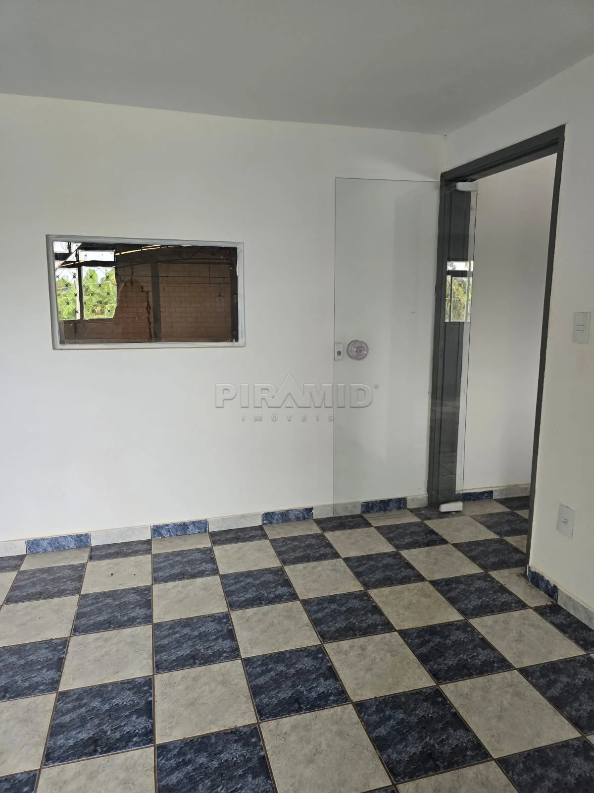 Alugar Comercial / Sal&atilde;o em Ribeir&atilde;o Preto R$ 4.500,00 - Foto 2