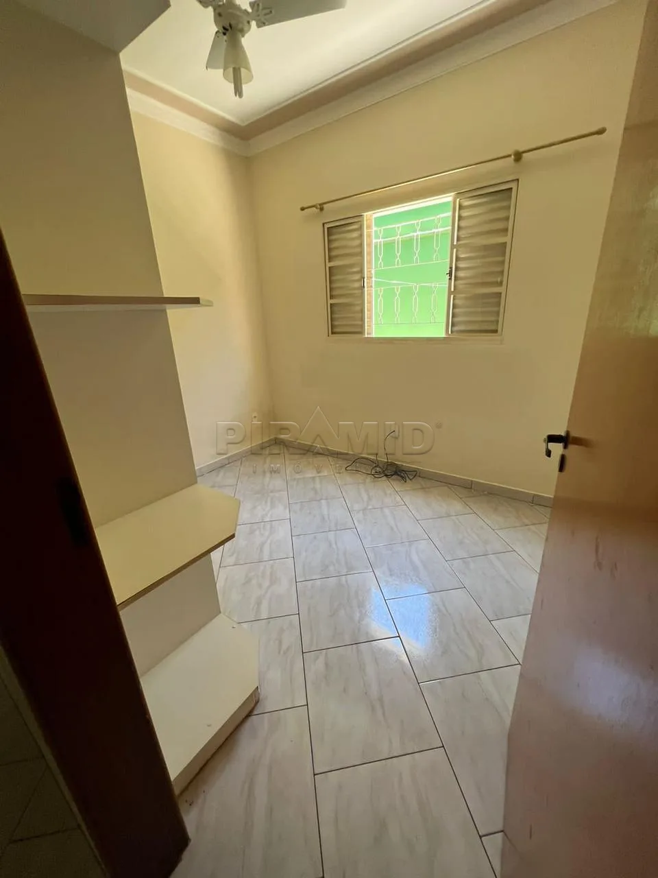 Alugar Casa / Padr&atilde;o em Ribeir&atilde;o Preto R$ 1.850,00 - Foto 12