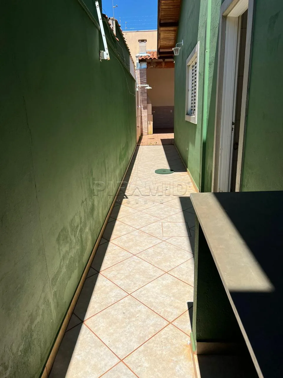 Alugar Casa / Padr&atilde;o em Ribeir&atilde;o Preto R$ 1.850,00 - Foto 13