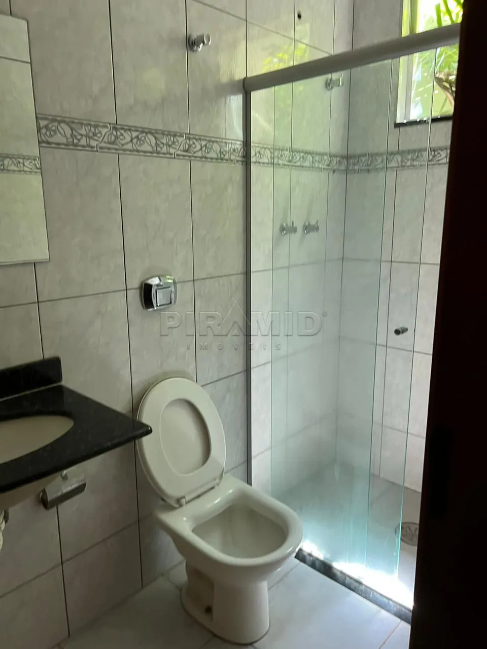 Alugar Casa / Padr&atilde;o em Ribeir&atilde;o Preto R$ 1.850,00 - Foto 16