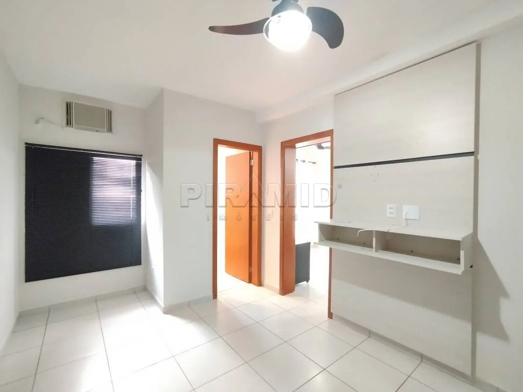 Alugar Apartamento / Padr&atilde;o em Ribeir&atilde;o Preto R$ 1.600,00 - Foto 3