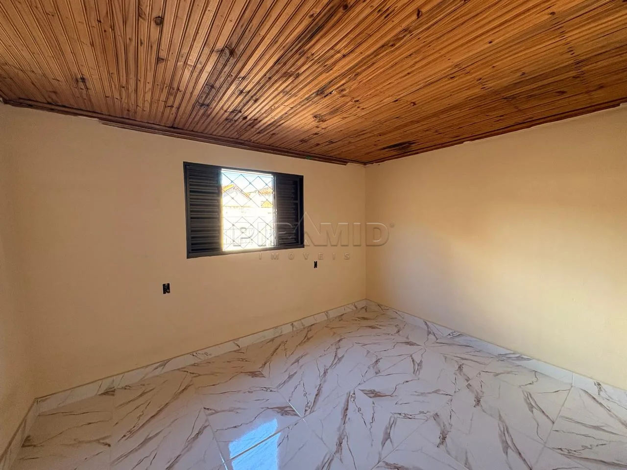 Alugar Casa / Padr&atilde;o em Ribeir&atilde;o Preto R$ 800,00 - Foto 6