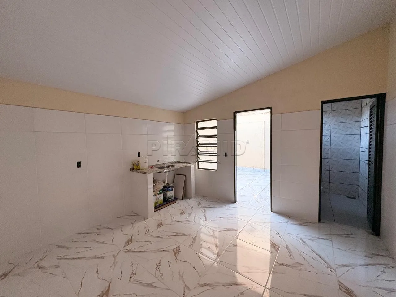 Alugar Casa / Padr&atilde;o em Ribeir&atilde;o Preto R$ 800,00 - Foto 8