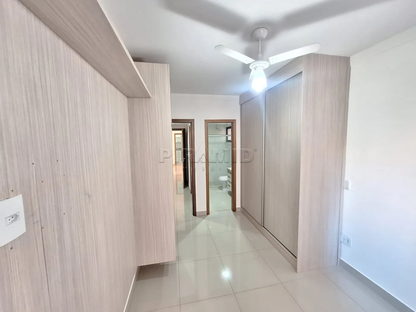 Alugar Apartamento / Padr&atilde;o em Ribeir&atilde;o Preto R$ 4.000,00 - Foto 17