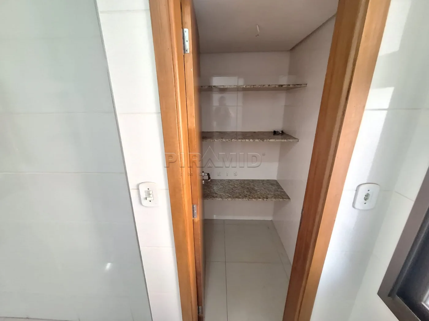 Alugar Apartamento / Padr&atilde;o em Ribeir&atilde;o Preto R$ 4.000,00 - Foto 23