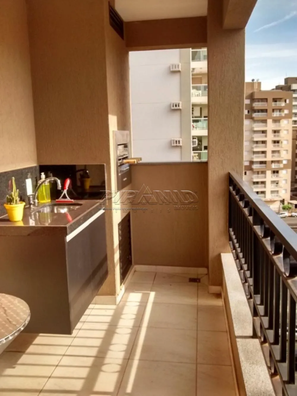 Alugar Apartamento / Padr&atilde;o em Ribeir&atilde;o Preto R$ 900,00 - Foto 4